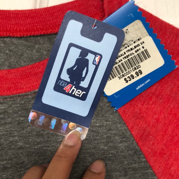 Brand new Adidas Raptors 3/4 Sleeve Top - Picture 3 of 3